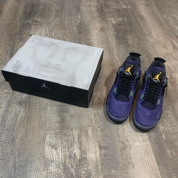 Jordan Men\'s Purple and Blue Trainers